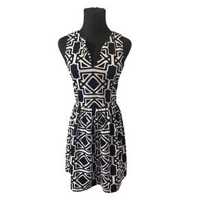 Button black and white geometric dress size S made in the U.S.A.